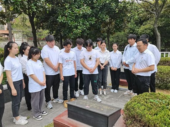 BF8484E65308E603FCDCFFAD4006D24B