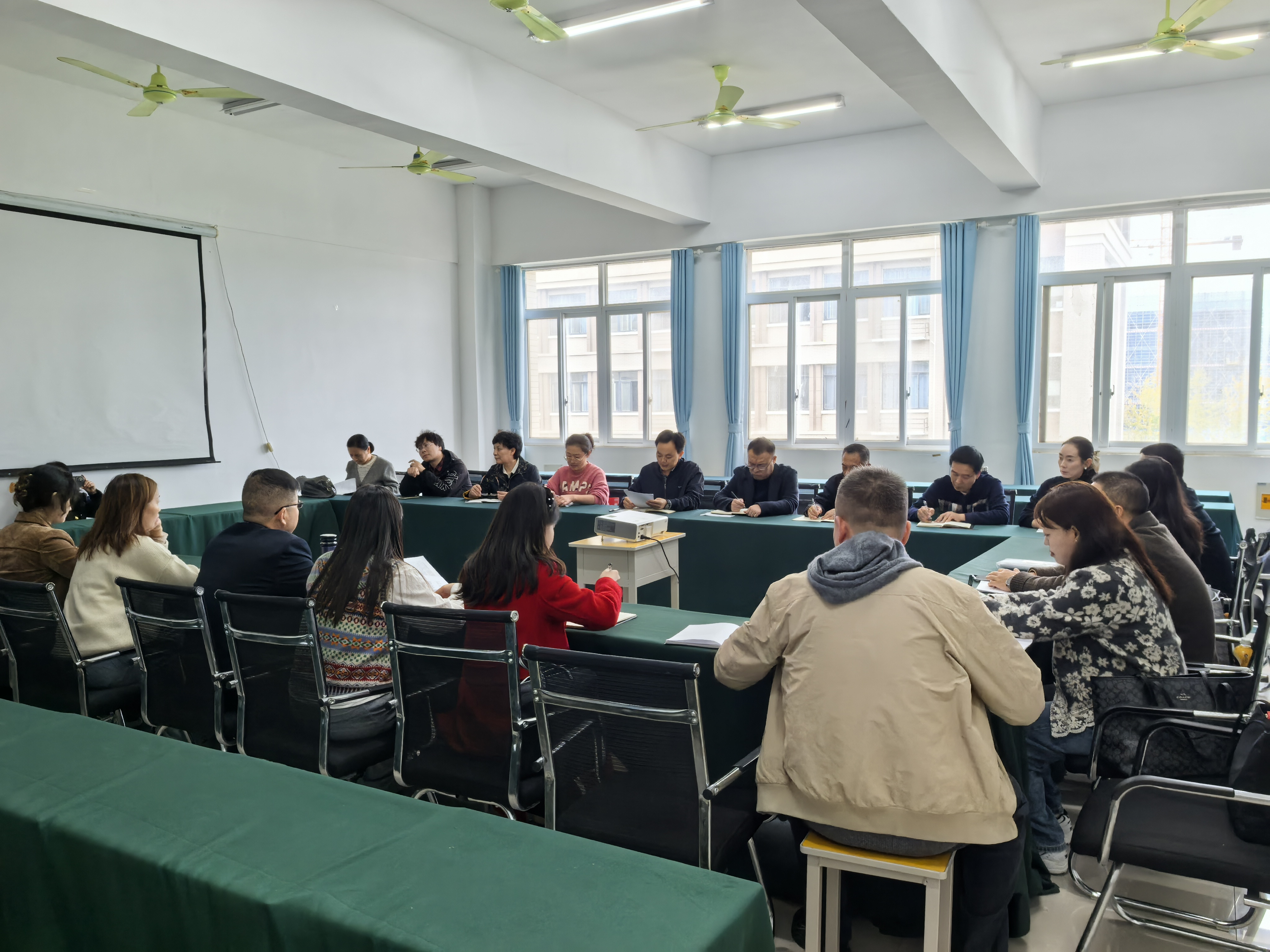 75147096befa40a9b9de9ea60bd02ecf