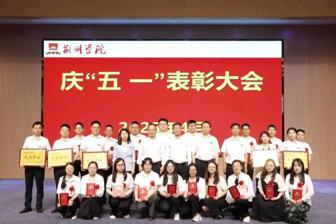 88d9065a99dd17aeb61dda40c9c5a553.jpg 88d9065a99dd17aeb61dda40c9c5a553.jpg