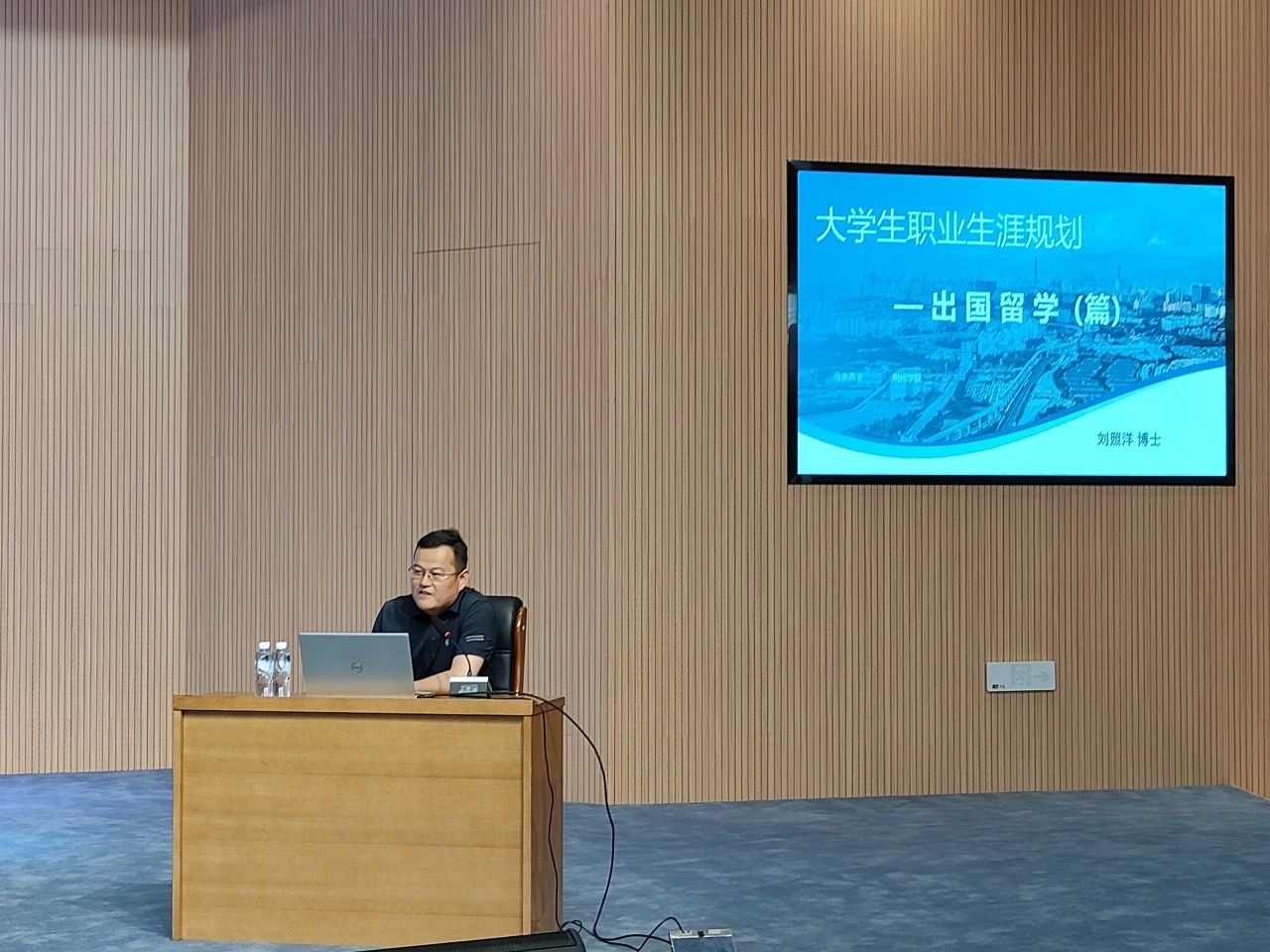 94303fbc96bdac5ec2d6b30498c274ca.jpg 94303fbc96bdac5ec2d6b30498c274ca.jpg