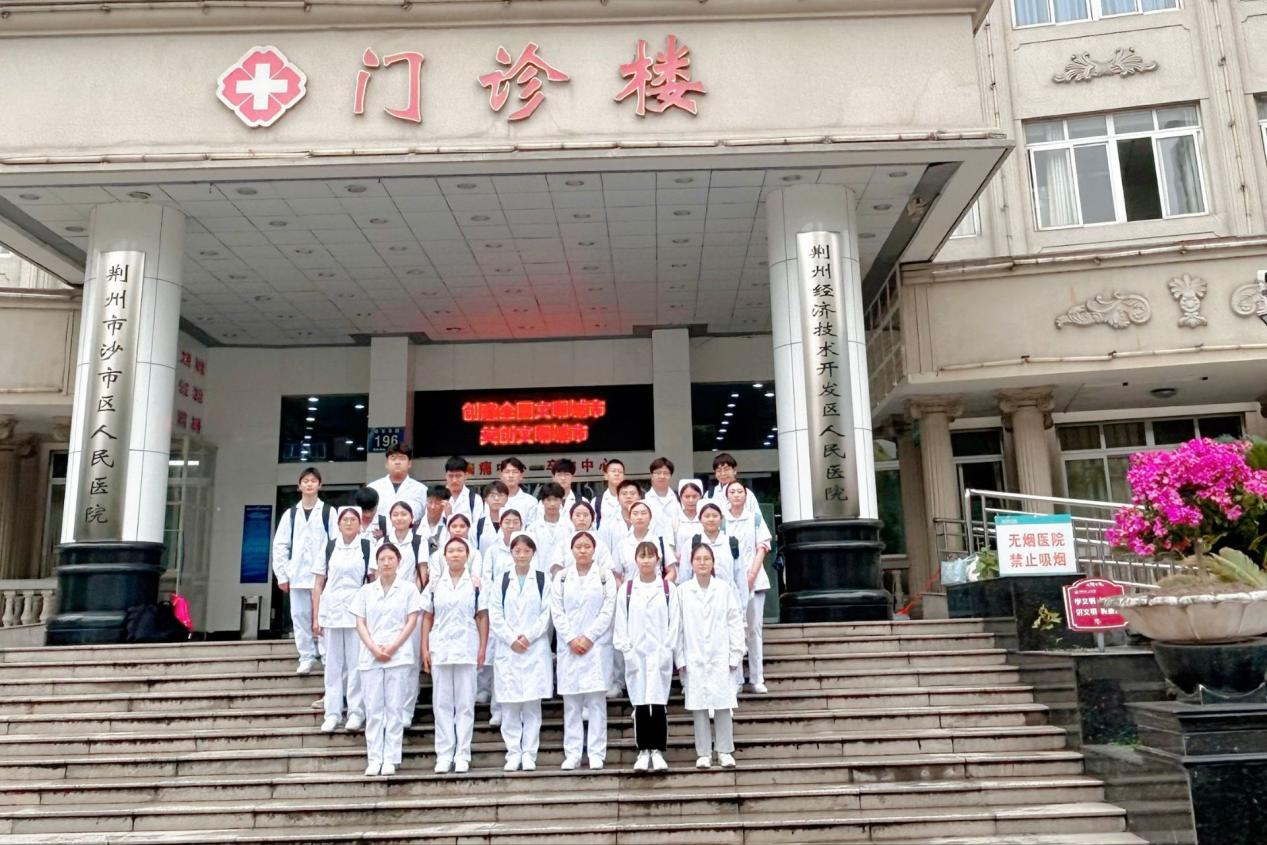 93e38bc2baaf5f7bf4401847915da2de