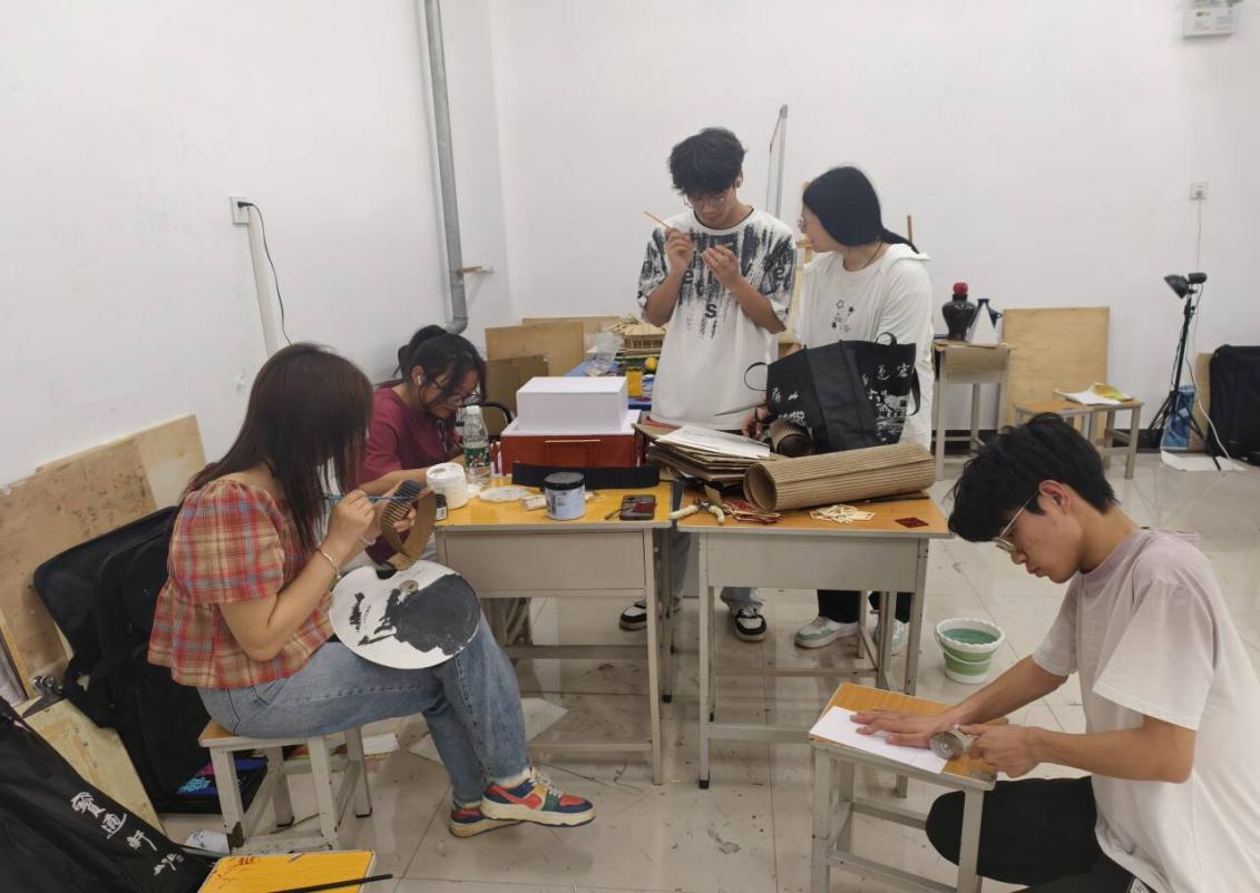 图片3.jpg 图片3.jpg