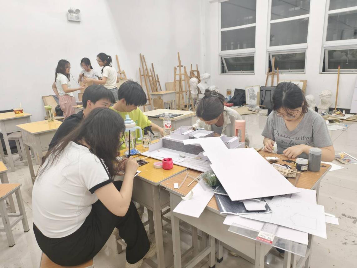 图片2.jpg 图片2.jpg