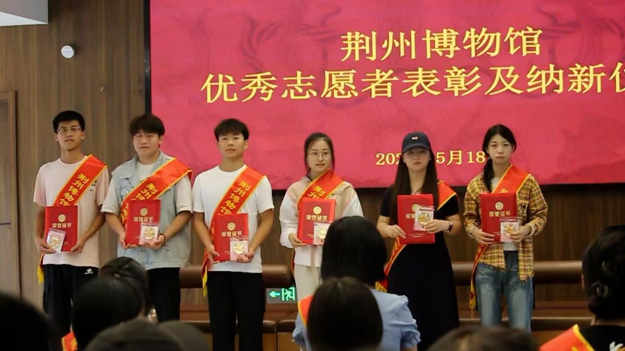 图片2.jpg 图片2.jpg