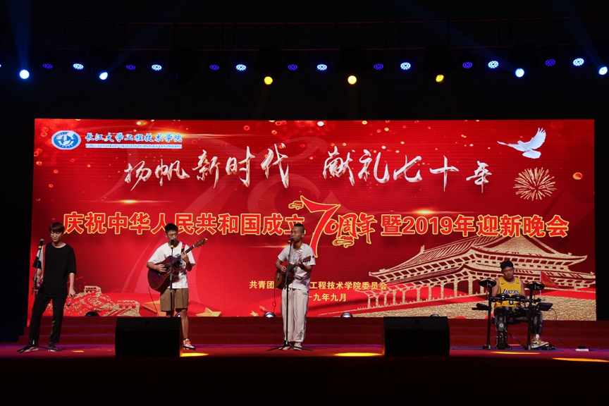 IMG_190101.jpg IMG_190101.jpg