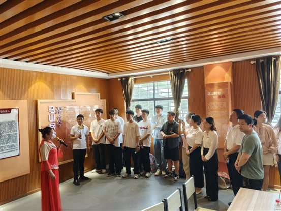 42ab327f3fee8df21bdc5e3c5444b71