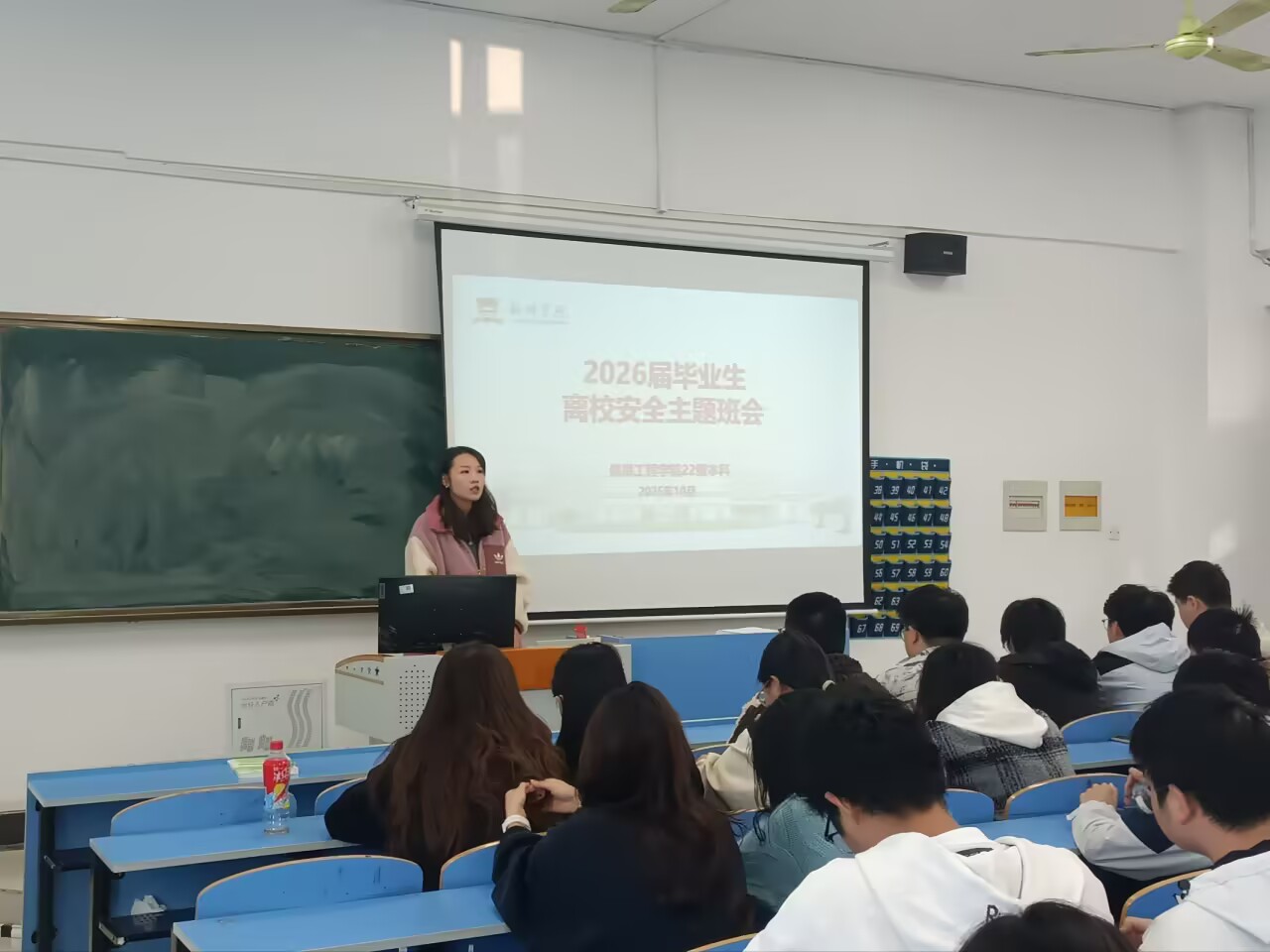 C:/Users/陈雪/Desktop/4b0cfd286bab1df9c488164d455c815f_720.jpg4b0cfd286bab1df9c488164d455c815f_720